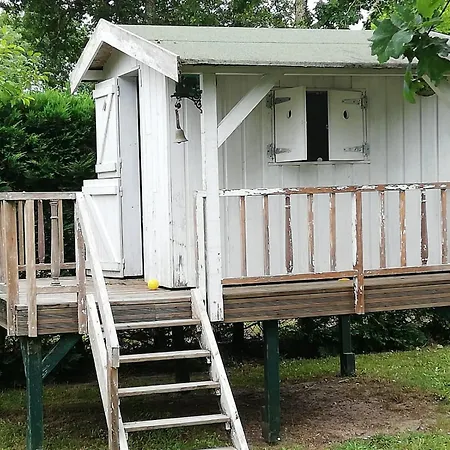 Maison Familiale Au Calme Avec Piscine En Bordure De Foret * Salles (Gironde)