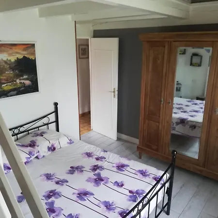 Maison Familiale Au Calme Avec Piscine En Bordure De Foret Holiday home *