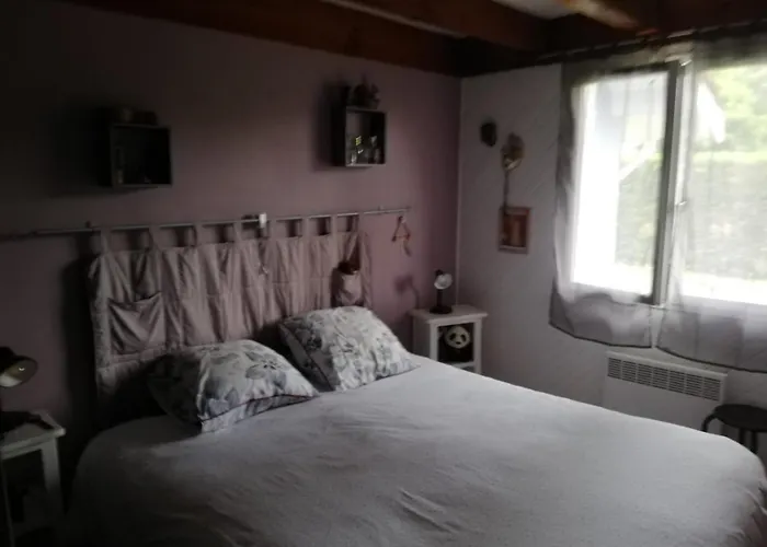 Maison Familiale Au Calme Avec Piscine En Bordure De Foret Саль