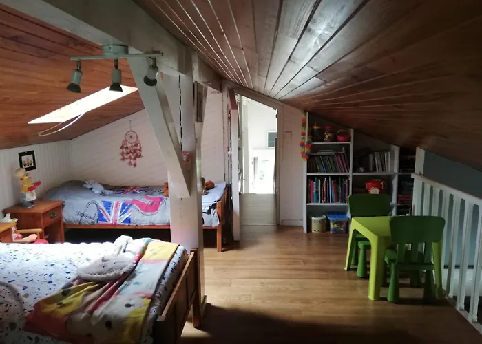 Maison Familiale Au Calme Avec Piscine En Bordure De Foret